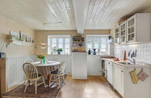 Skarupøre House | Scenic Farm Stay with Ocean View and Family-Friendly Amenities