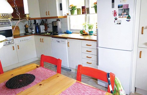 Spanga - Tensta House | Welcoming Vacation Home with Lake Views and Spa Amenities