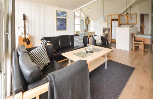 Klitmoller House | Cozy Home in Thisted with Wifi and Private Pool Access