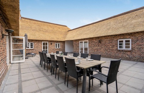 Vedersø Klit House | Relaxing Getaway in a Quiet Location with Private Pool