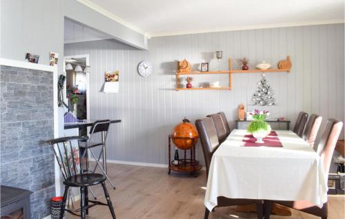 Kvinnherad House | Comfortable Home in Utker with Free Wifi for Families