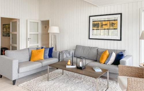 Valldal House | Welcoming Home in Valldal with Kitchen and Hot Tub