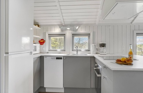 Vejle House | Cozy 2-Bedroom Stay with Ocean View in Vejle Øst