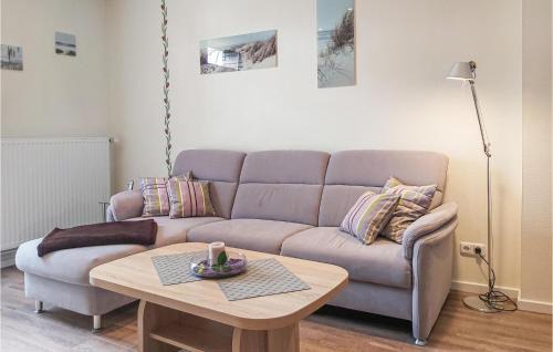 Midlum House | Family-Friendly Retreat in Wurster Nordseeküste with Wifi