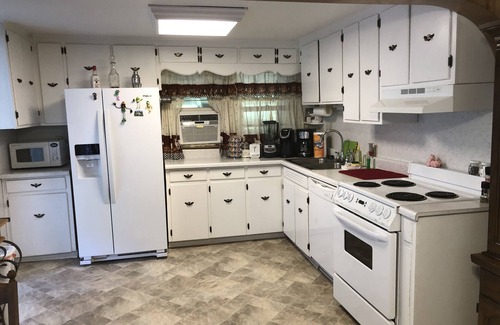 Weaverville Other | Idyllic Retreat Near Asheville with Ocean Views & Spa