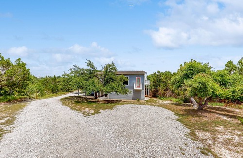 Dripping Springs House | Idyllic Retreat with Outdoor Kitchen & Gorgeous Views