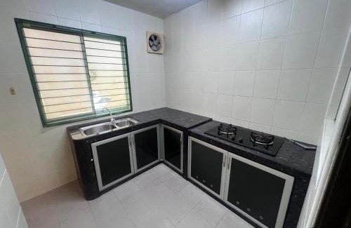 Taman Setia Indah House | Family-Friendly Retreat at Lovely Home in Setia Indah