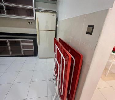 Taman Setia Indah House | Family-Friendly Retreat at Lovely Home in Setia Indah