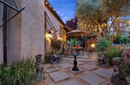 Raisin House | Enchanting Home with Pool, Spa & Lake View Awaits You!
