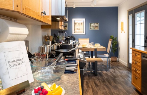 Campbell Park House | Comfortable Home with King Bed & Large Kitchen near UMED