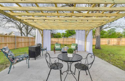 Waco House | Inviting Waco Retreat with Yard, Patio & High Guest Ratings