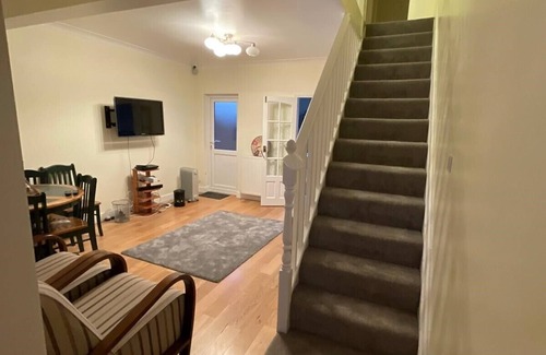 Thornton Heath House | Family-Friendly Retreat in the Heart of Croydon, London
