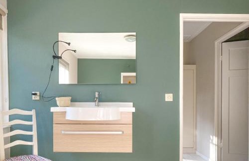 Municipality of Epe House | Nature Retreat at De Boswachter: Pet-Friendly Getaway