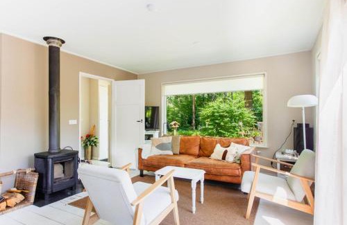 Municipality of Epe House | Nature Retreat at De Boswachter: Pet-Friendly Getaway