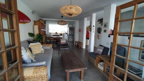 El Medano House | Beautiful Médano House with Oceanfront Views for Families