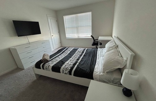 Hutto House | Lovely house with AC in charming Hutto