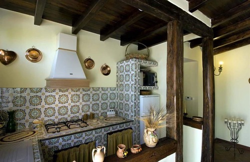 Collesano Villa | Relaxing Villa Apartment with Pool & Panoramic Views
