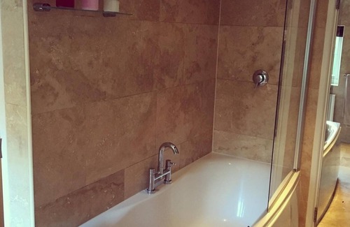 Hereford Apartment | Spacious 2 Bedroom Apartment in Central Hereford - Rated 10/10