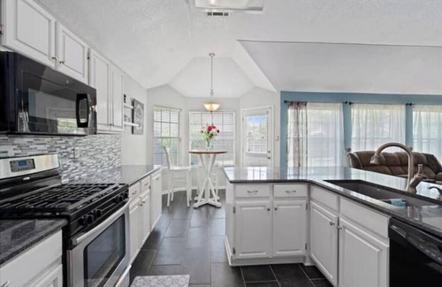 Leander House | Lovely Leander Home