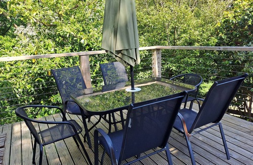 Gulval Ski Chalet | Serene Lodge with Ocean Views and Pool near Mounts Bay