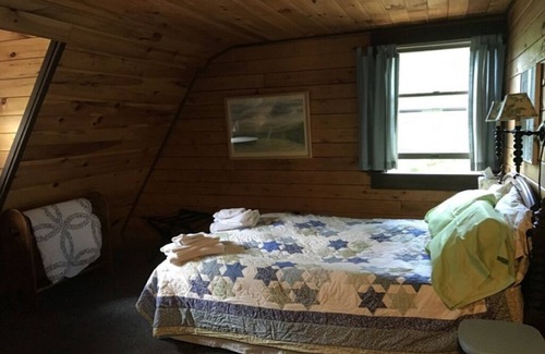 Wilmington Cabin | Lovely log home on the AuSable River