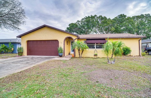 Surfside Estates Cottage | Cozy Merritt Island Retreat with Kayak & Ocean Views