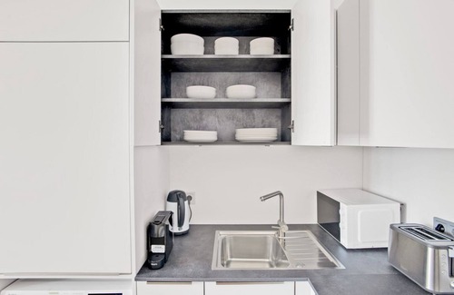 Tiergarten Apartment | Cozy Mitte 1BR Near Potsdamer Platz with Family-Friendly Amenities