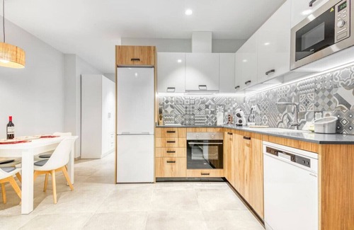Castello de la Plana Apartment | Modern Flat in the Heart of Castellón - Family Friendly Stay