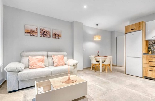 Castello de la Plana Apartment | Modern Flat in the Heart of Castellón - Family Friendly Stay