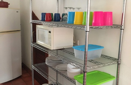 Copan Ruinas House | Modern 2 Bdrm Townhouse with Spa & Kitchen Amenities