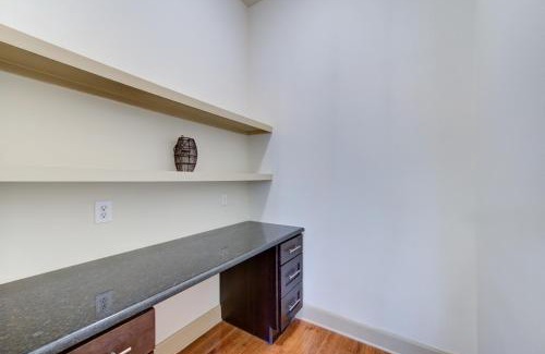 Astrodome Apartment | Relaxing Oasis with Pool, Gym & Free Parking Awaits You