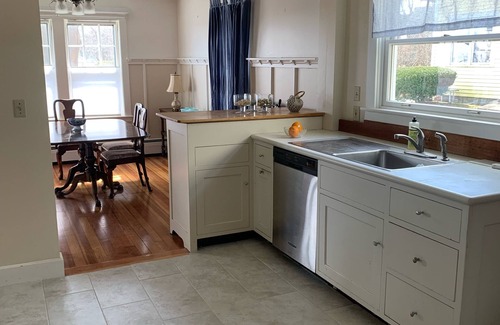 Rockport House | Lovely Oceanfront 4-Bedroom on Private Road