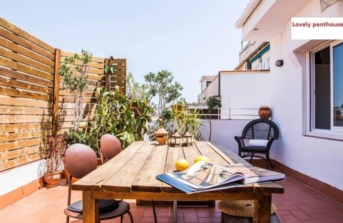 El Congres i els Indians Apartment | Bright Penthouse with Ocean View and Sunny Terrace in Barcelona