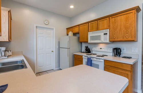 Meadow Woods House | Beautiful Orlando Pool Home with Pet-Friendly Amenities
