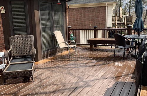 Buechel House | Comfortable Private Home Near Churchill Downs with Breakfast