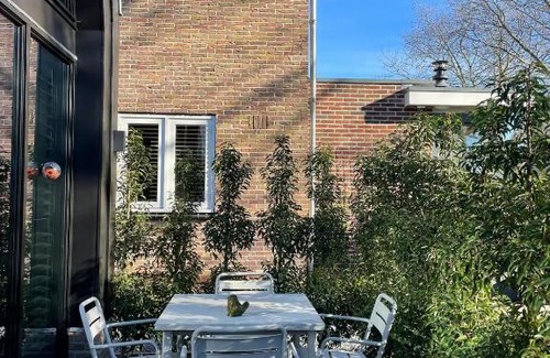 Broek in Waterland Bed & Breakfast | Charming Private Cottage Perfect for Families Near Amsterdam