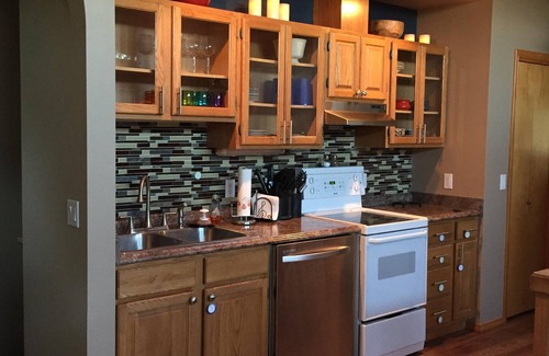 Sequim Cabin | Cozy Pet-Friendly Cabin with Wildlife and Scenic Views