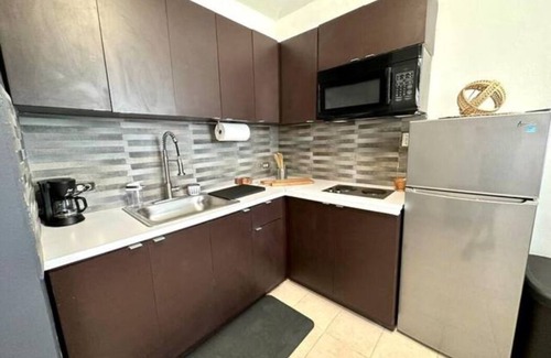 Sabana Llana Norte Apartment | Cozy Queen Apartment with Parking & Wi-Fi for Your Stay