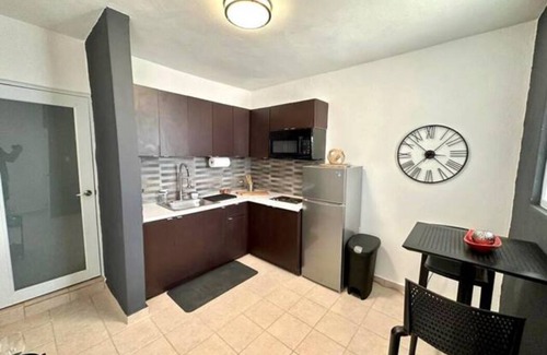 Sabana Llana Norte Apartment | Cozy Queen Apartment with Parking & Wi-Fi for Your Stay
