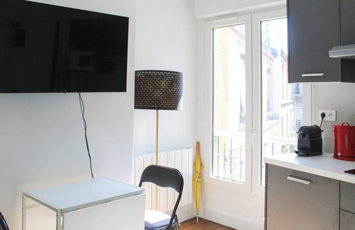 Quartier du Petit-Montrouge Apartment | Lovely, quiet studio in the heart of Paris 14th