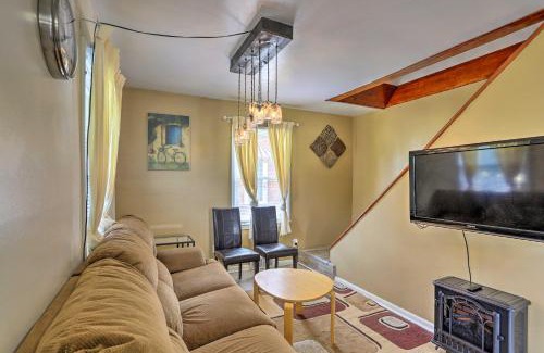 Royal Oak Apartment | Convenient Royal Oak Unit Near Vibrant Downtown Attractions