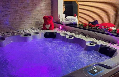 Jourdan Apartment | Relax at Lovely's Spa: Pool, Hot Tub & Family-Friendly Fun