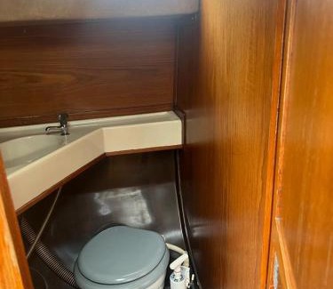 Kruununhaka Boat Rental | Cozy Sailingboat Room Steps from the City Center