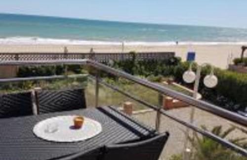 Gava Apartment | Scenic Sea View Apartment in Gava - Pet and Child Friendly