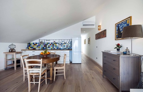 Taormina Apartment | Oceanfront Flat with Stunning Views and Perfect Rating