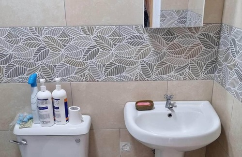 Mahaut Apartment | Serene 1 Bedroom Apartment with Pet-Friendly Amenities