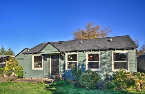 Sherwood - Tualatin South House | Inviting Sherwood Retreat with Yard, Steps from Old Town!
