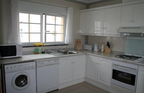 Praia del Rei Apartment | Oceanview 2 Bed Apartment at Praia D'El Rey - Rated 9.2