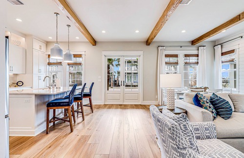Port Aransas House | Tranquil Oceanfront Oasis: Golf, Pool & Beach Access