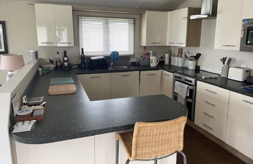 Bucks Cross Cabin | Scenic Lodge with Pool Overlooking the Atlantic Ocean